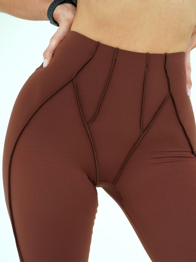 Women&rsquo;s two-piece fitness set with external seams, top and shorts, Sculpt Muse, (chocolate), S