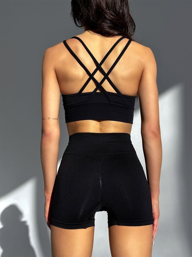 Damski top sportowy z push-up i wyjmowanymi miseczkami, Active, (czarny), S