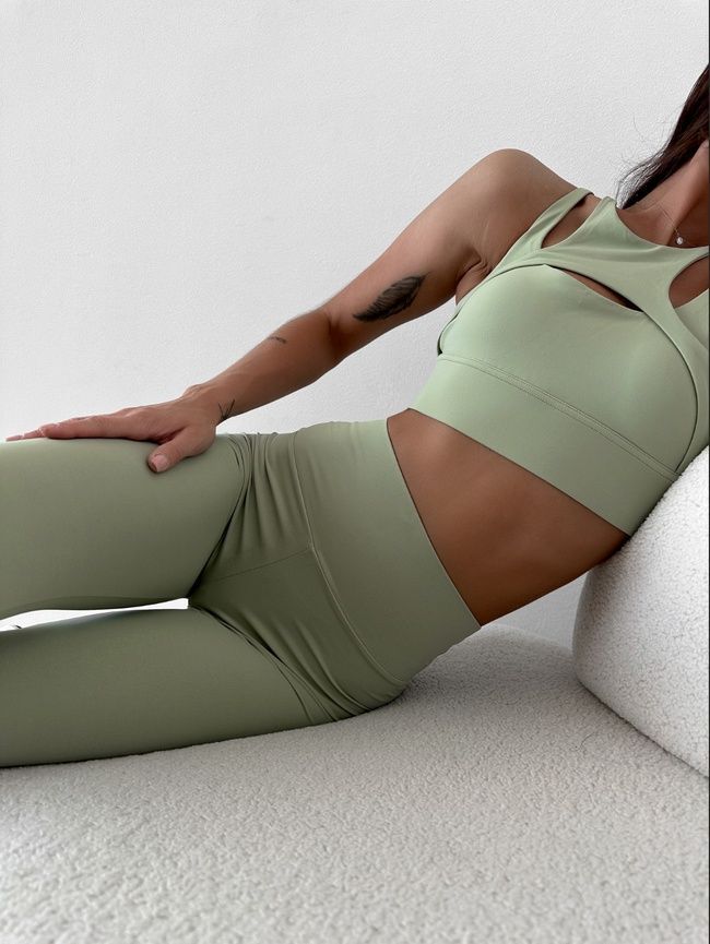 Damskie sportowe legginsy z push-up i paskiem w kształcie V, Balance, (pistacjowy), S