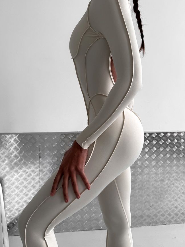 Damski długi sportowy kombinezon fitness na zamek z zewnętrznymi szwami, Sculpt Prime, (szampański), S